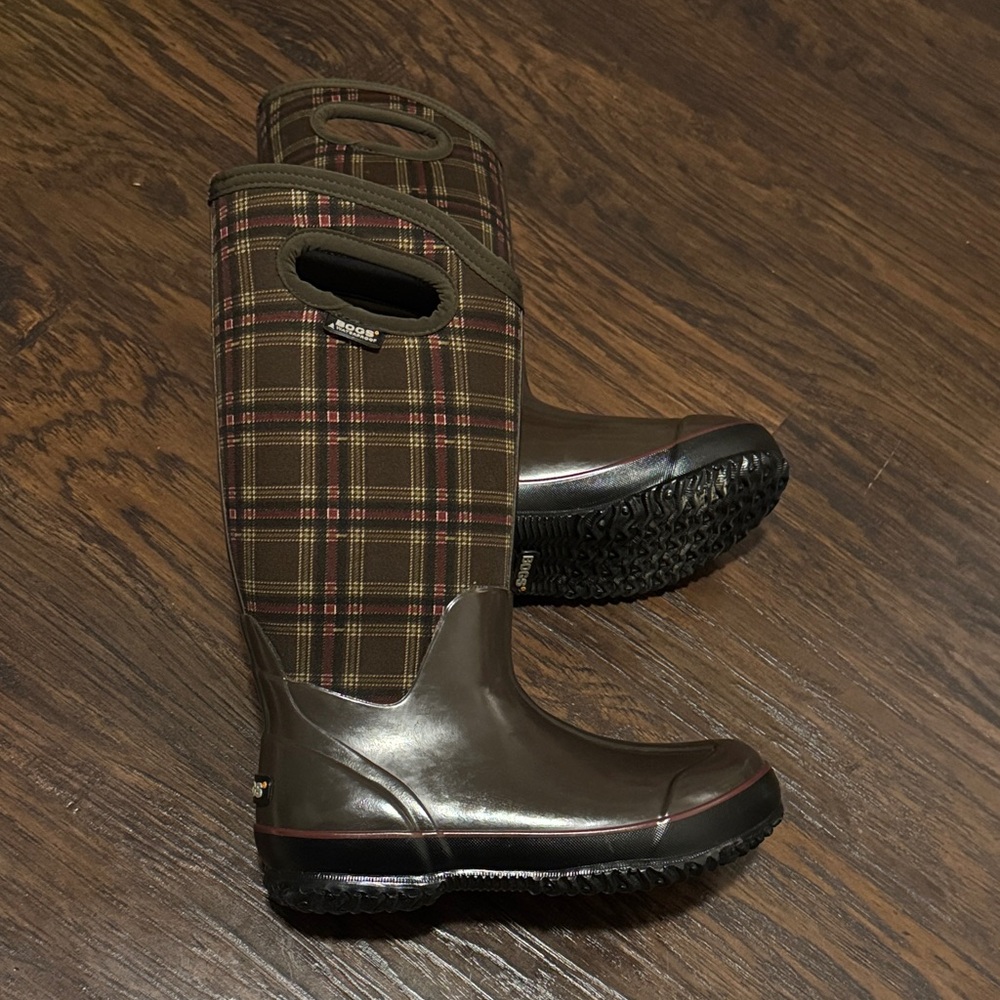 Bogs Dark Brown Plaid Boots with Pink Highlights, Like New, Sz 7 - Picture 9 of 10